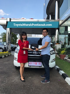 PT Sandai Makmur Sawit dengan Kijang Innova G 2.0 M/T warna putih Foto Pembeli Mobil Toyota di Pontianak