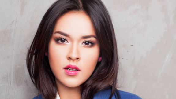 Lirik Lagu Raisa - Usai Di Sini
