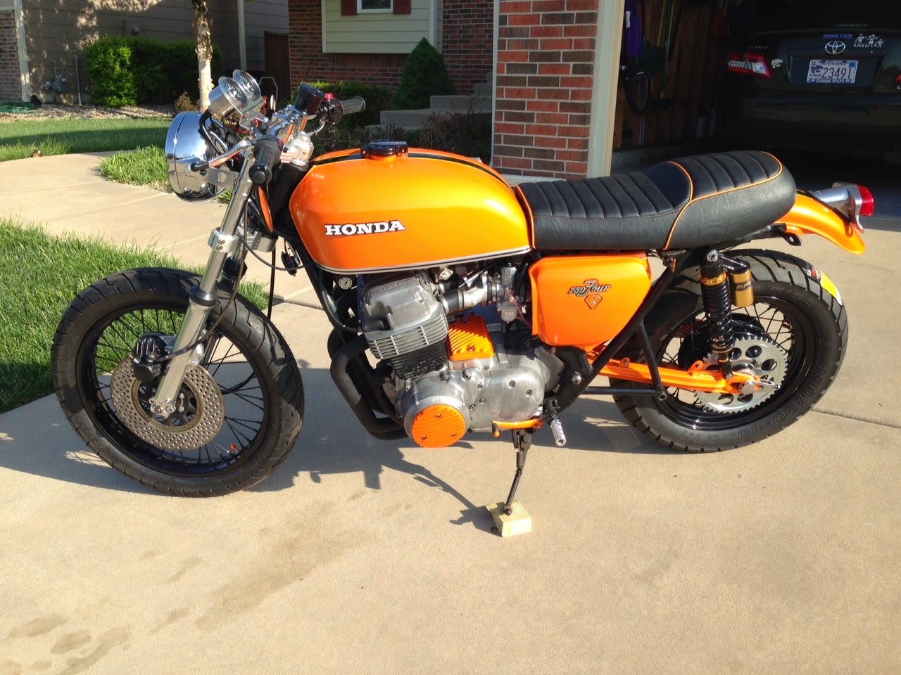 66 Auto Color Honda '72 750 Custom Cafe Motorcycle Eclipse Orange Paint