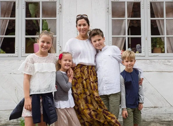 Crown Princess Mary, Prince Christian, Princess Isabella, Prince Vincent and Princess Josephine visited Old Town of Aarhus. Zara blouse