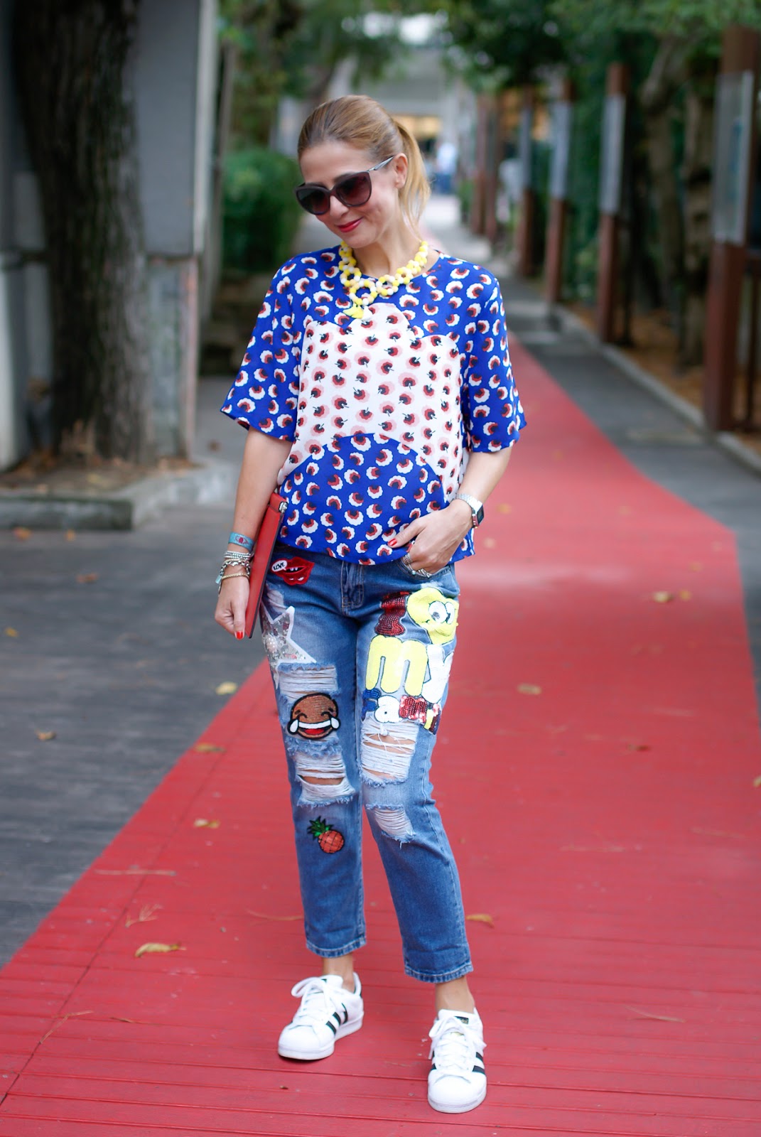patched jeans with whatsapp emoji patch on Fashion and Cookies fashion blog, fashion blogger style