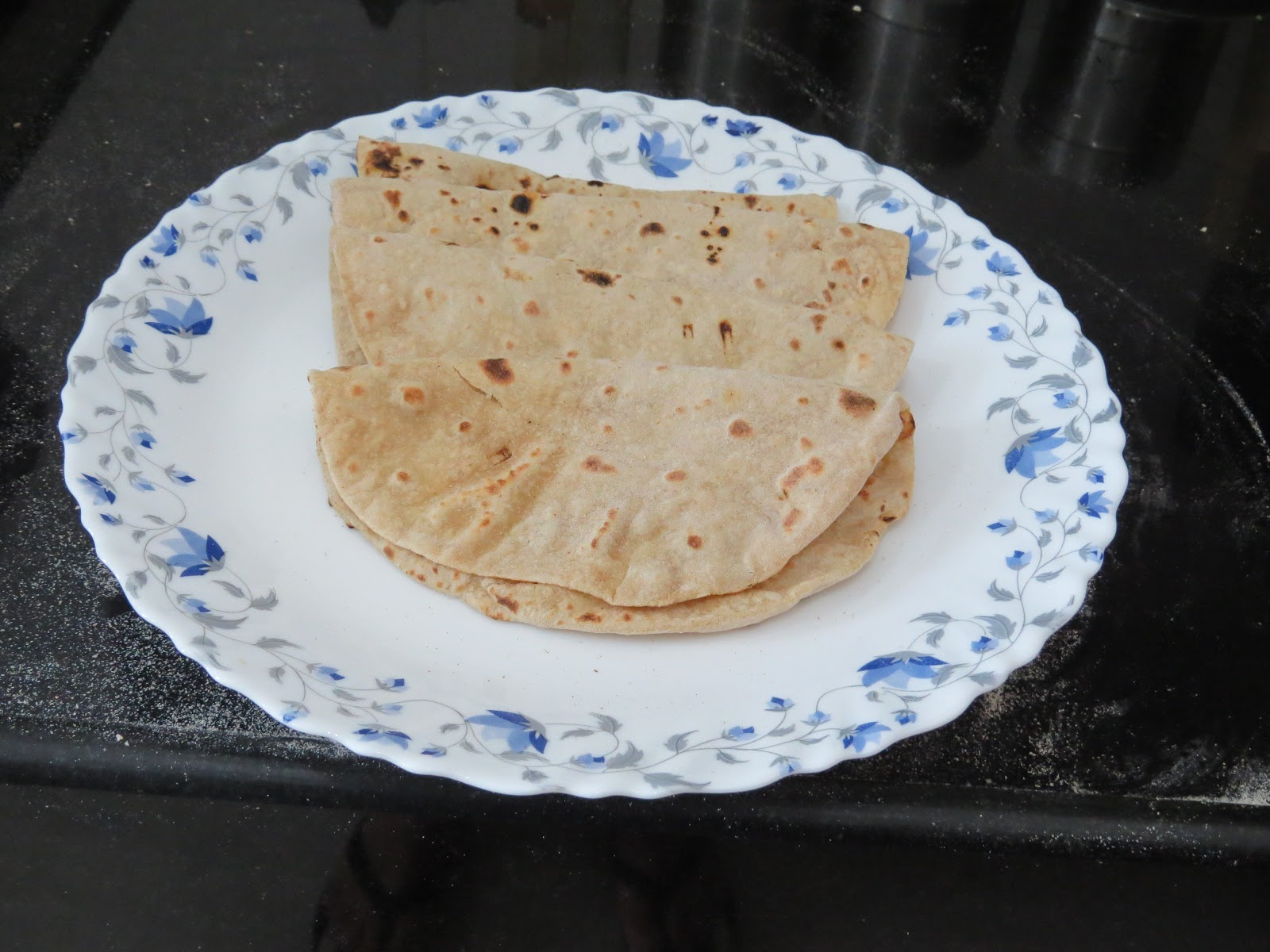 With Love from Mom's Kitchen Roti/Chapati / Phulka (An Indian bread