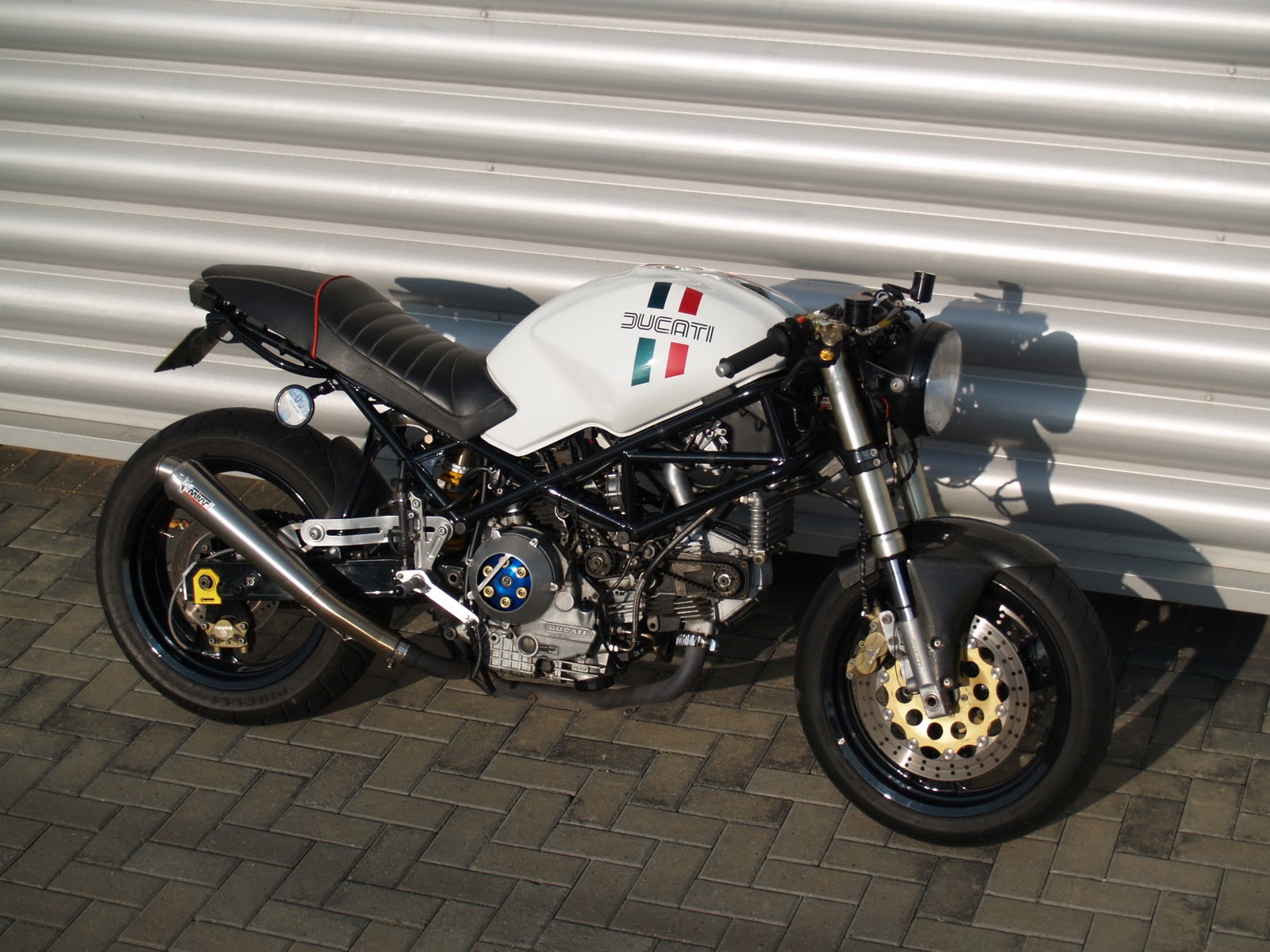 Cafe Racer Special Ducati Monster 900 Cafe Racer