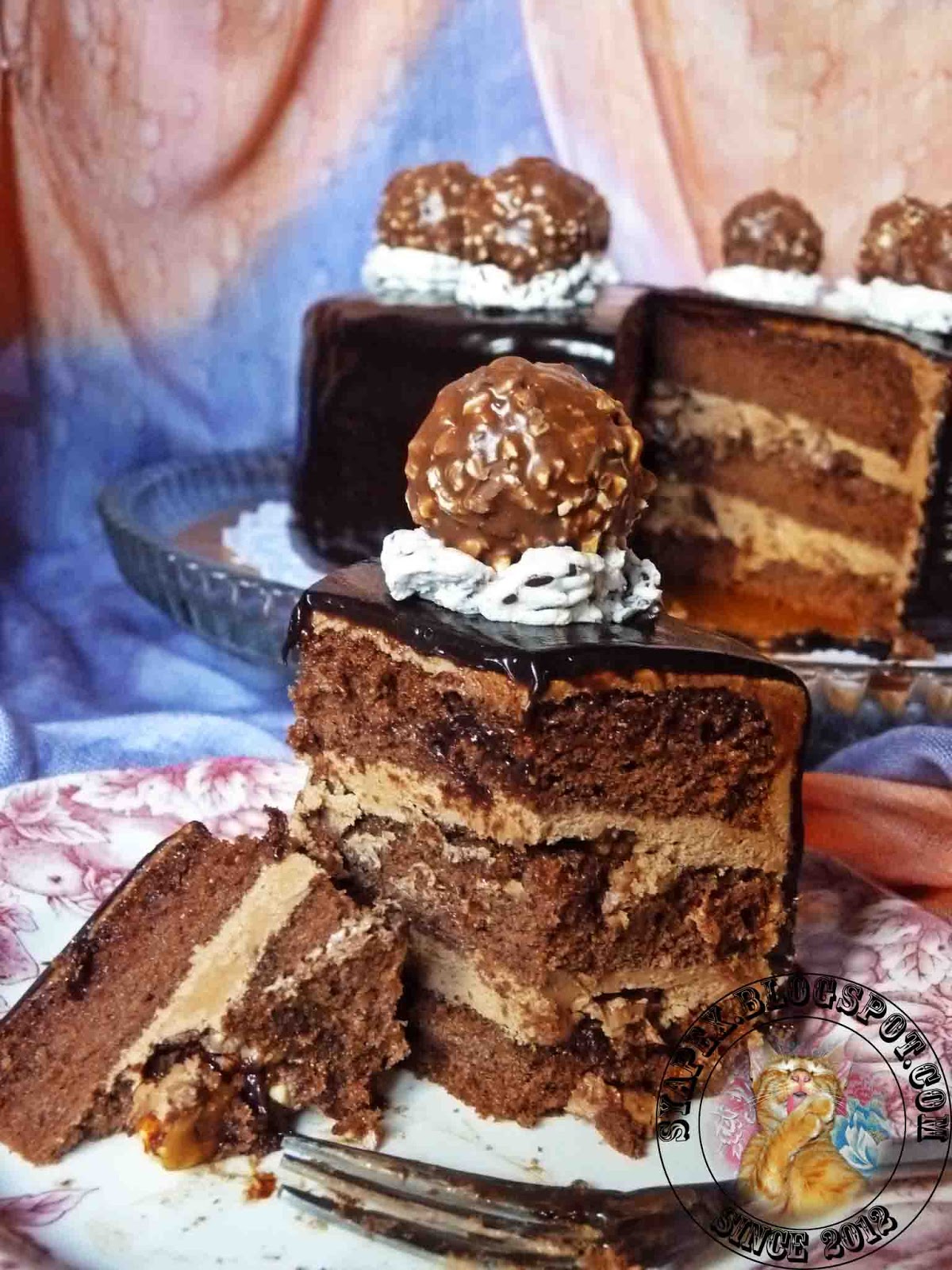 syapex kitchen Ferrero Rocher Chocolate Mousse Cake