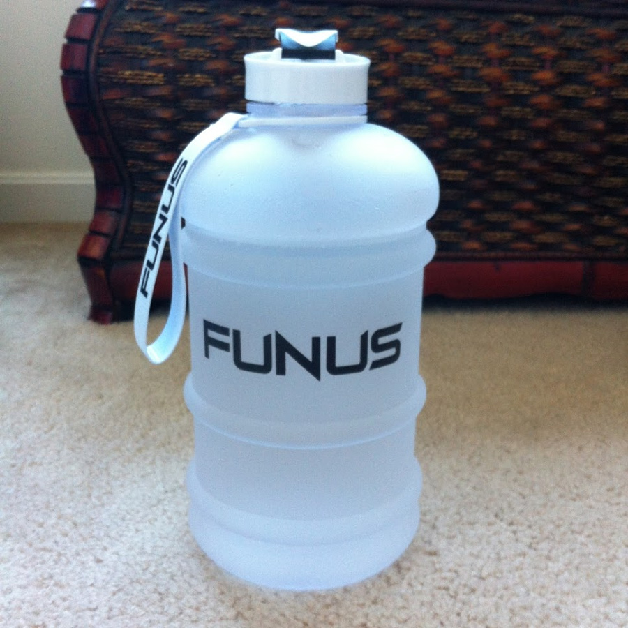Pop Culture Shock FUNUS Big Water Bottle 1.32.2L Water Bottle Review
