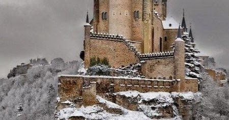 Alcazar Castle in the Winter, Segovia, Spain | Architecture Spots