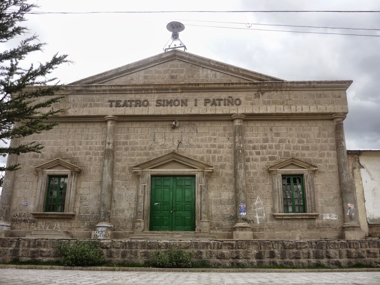 CATAVI TIERRA QUERIDA : Teatro Simon I Patiño