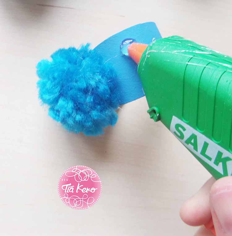 servilletero-de-pompones