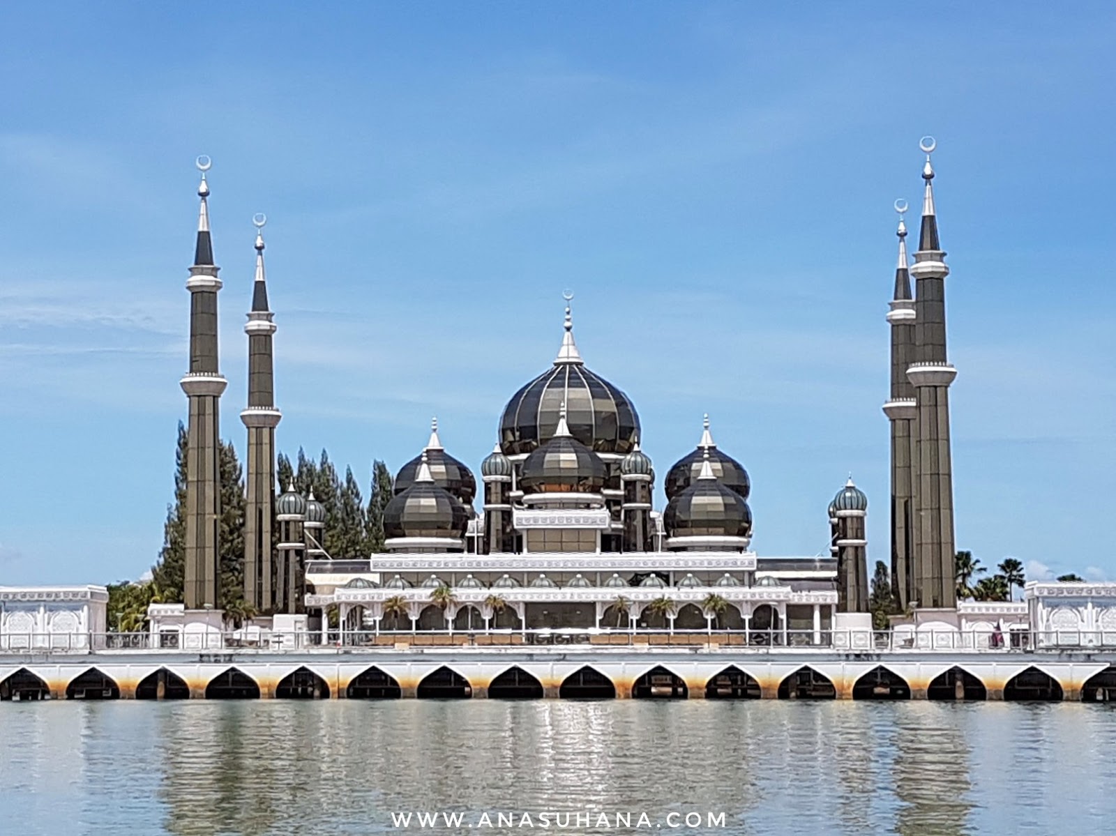 Naik River Cruise di Taman Tamadun Islam, Kuala Terengganu ...