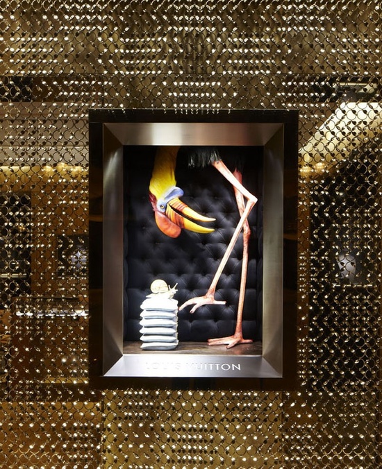 Label Next VISUAL MERCHANDISING WINDOW DISPLAY