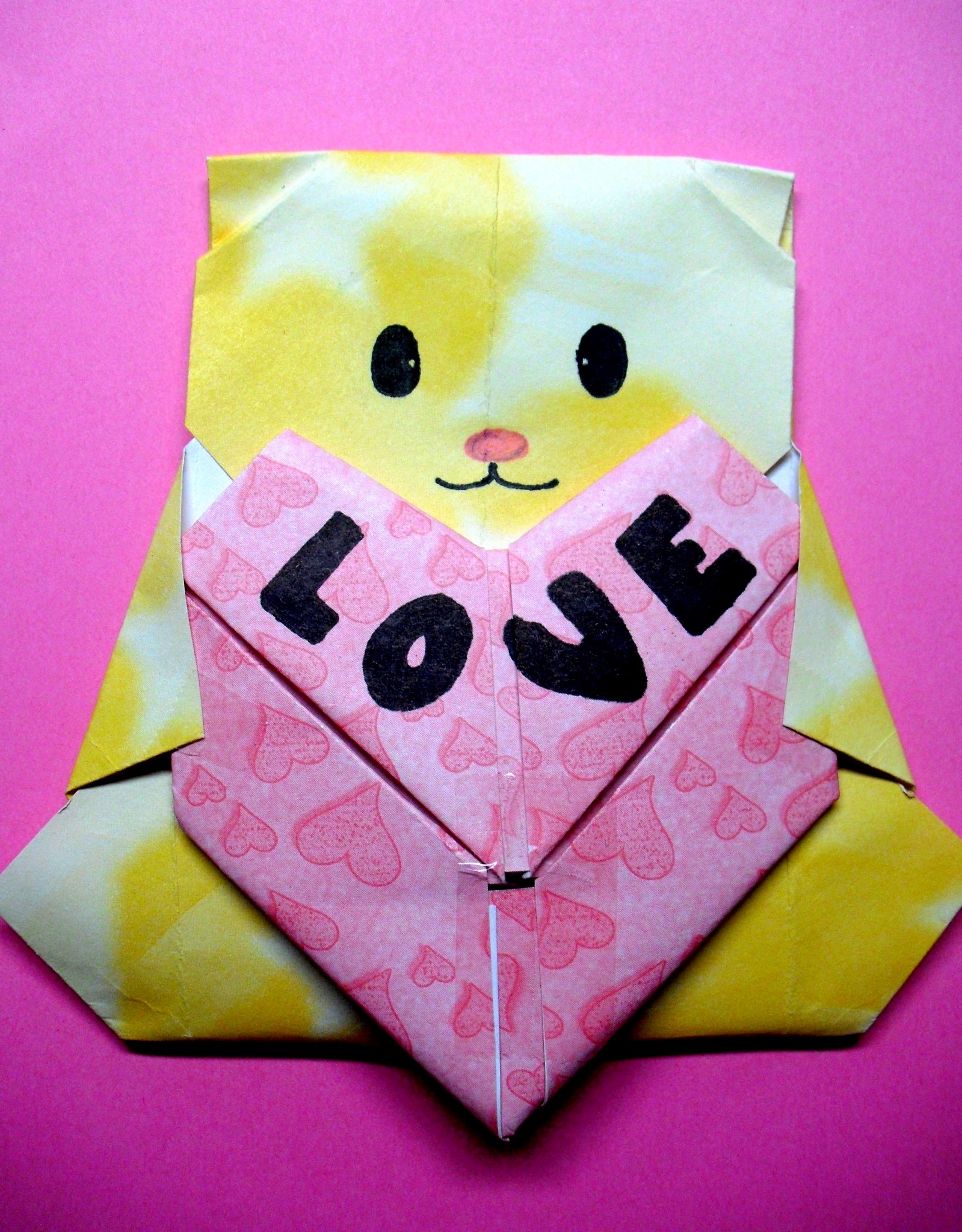 diy-origami-valentine-s-day-gift-bear-with-heart