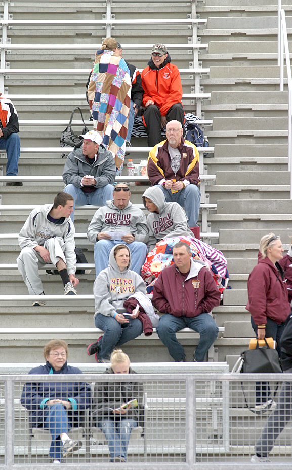 Hutchinson Herald, Menno, South Dakota May 29, 2013 South Dakota State B Track Meet