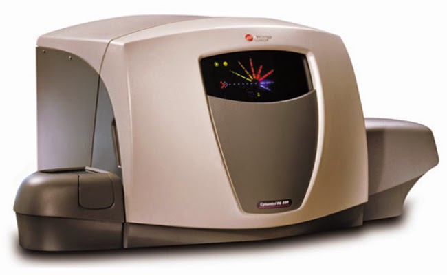 FC 500全自動五色螢光流式細胞分析儀