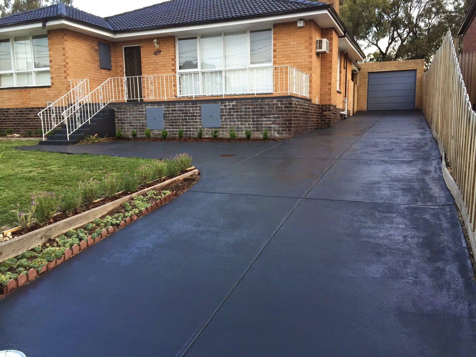 Our renovation 60s house in Melbourne Driveway and verandah painting