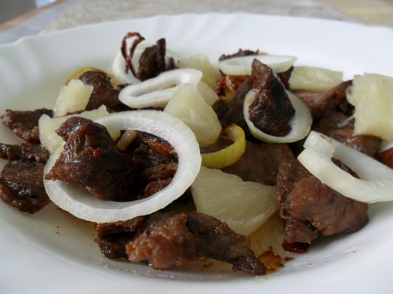FOOD TRIP N D KITCHEN: Bistek Tagalog ( Filipino Style Beef Steak)