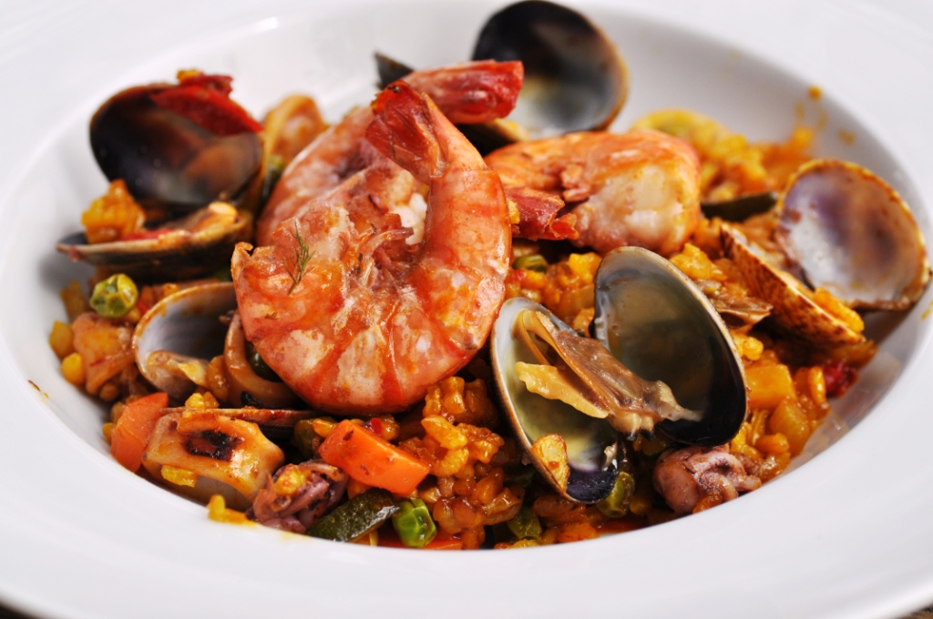 Paella mit Meeresfrüchten &amp; Gemüse - Kubiena - Kochblog