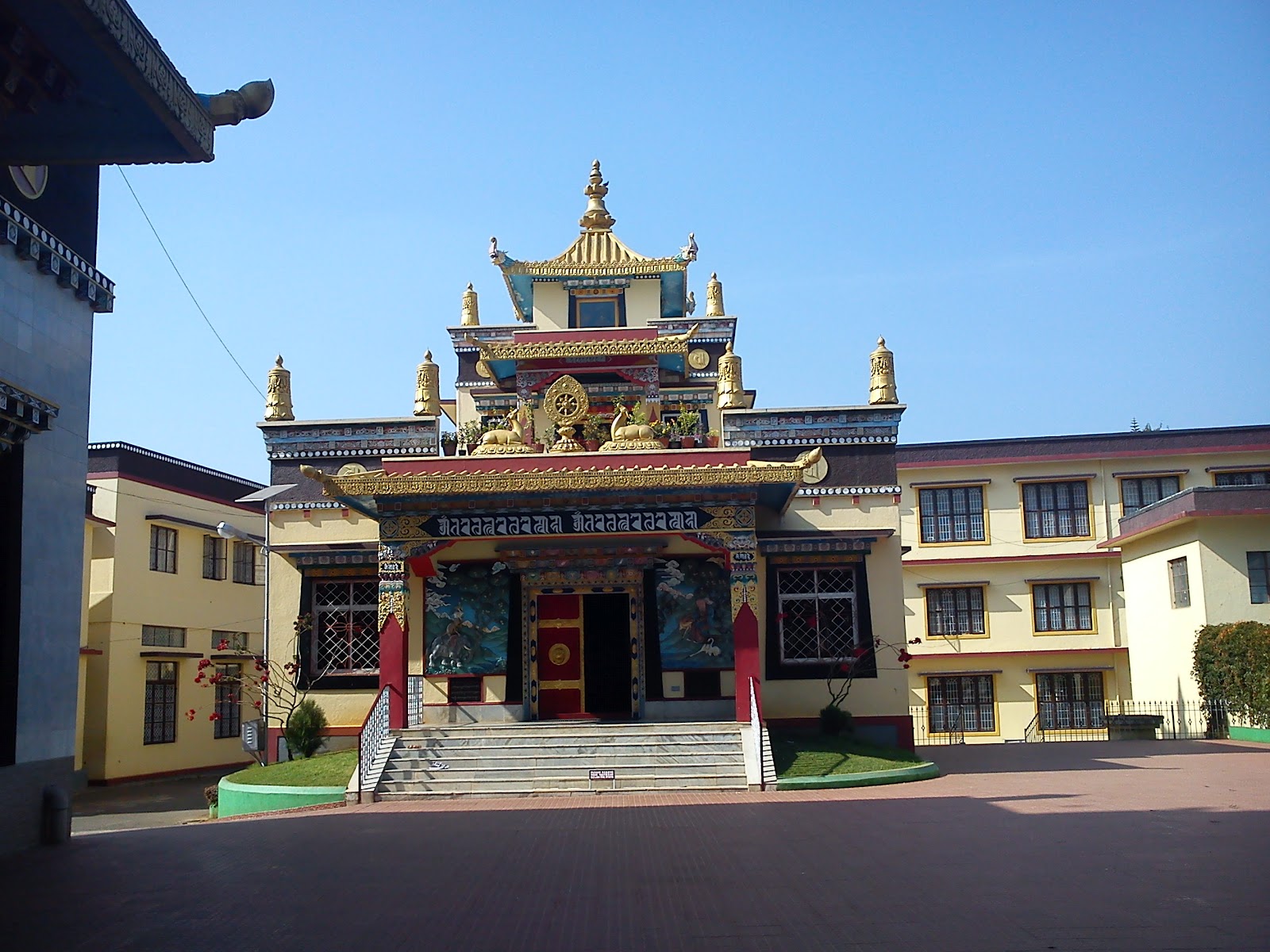 enjoy in karnataka: Places to visit in Karnataka:-Golden Temple ...