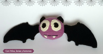 Con hilos, lanas y botones: murciélago amigurumi (patrón gratis en español)
