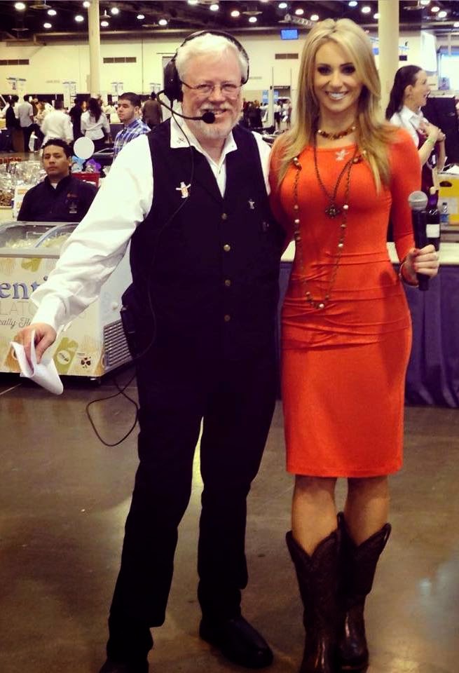 THE APPRECIATION OF BOOTED NEWS WOMEN BLOG : chita johnson