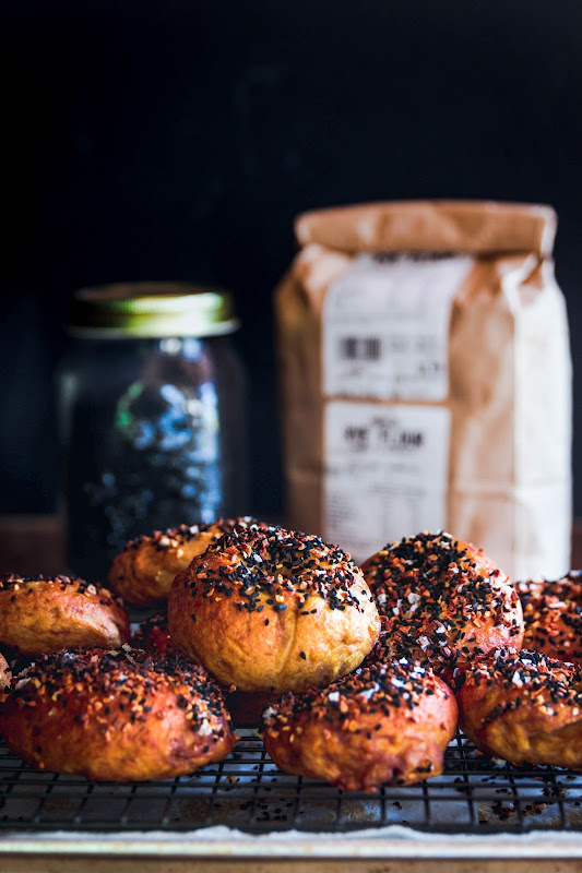 Milk and Honey Roasted Garlic and Rye Bagels