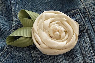 ribbons unlimited inc.: Ribbon Brooch by Ingrid