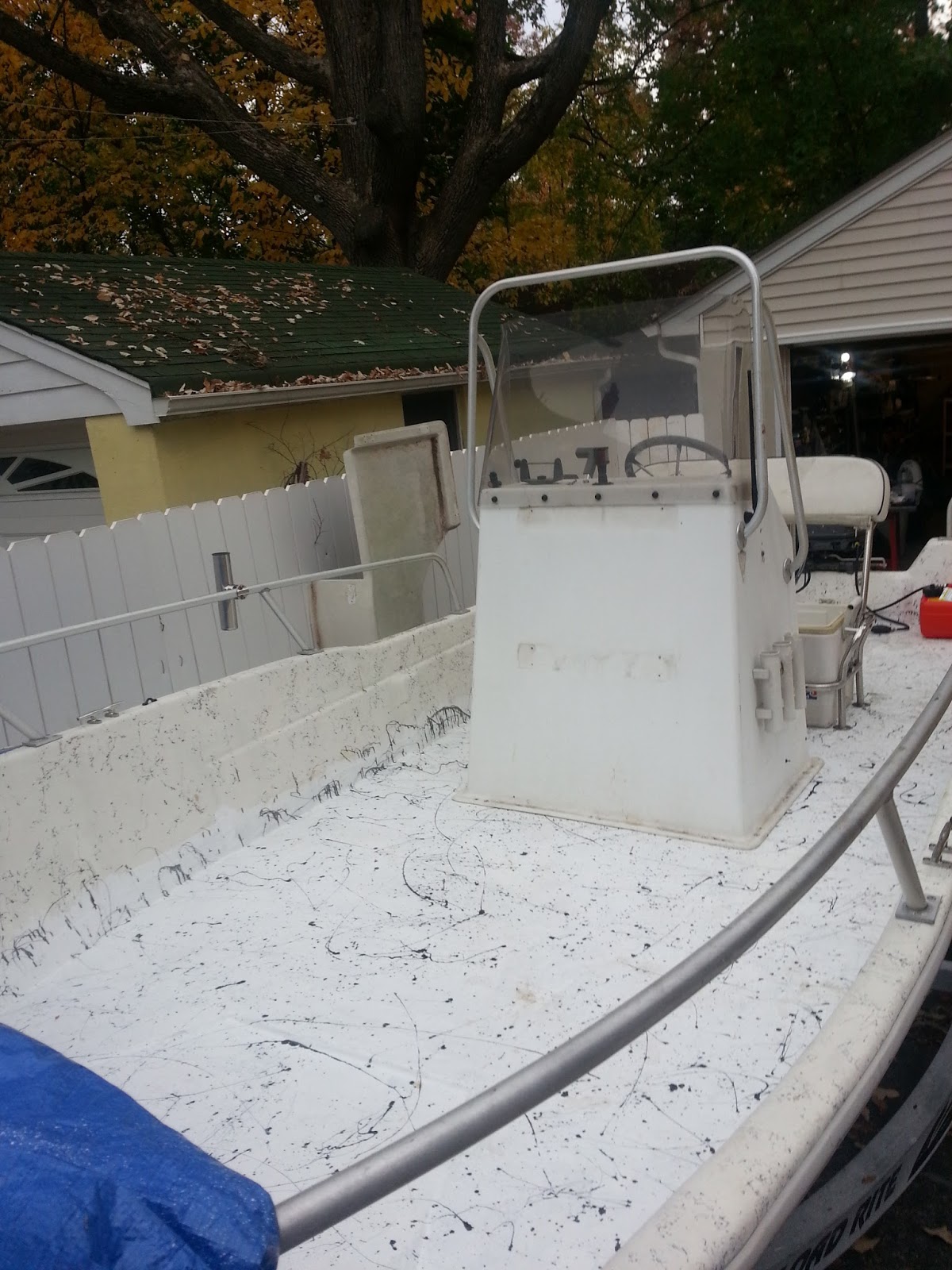 Repairing a deck on a fiberglass boat Seagull Nautico 18 This deck is