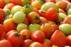 12 Benefits of Tomatoes for Health and Daily Life