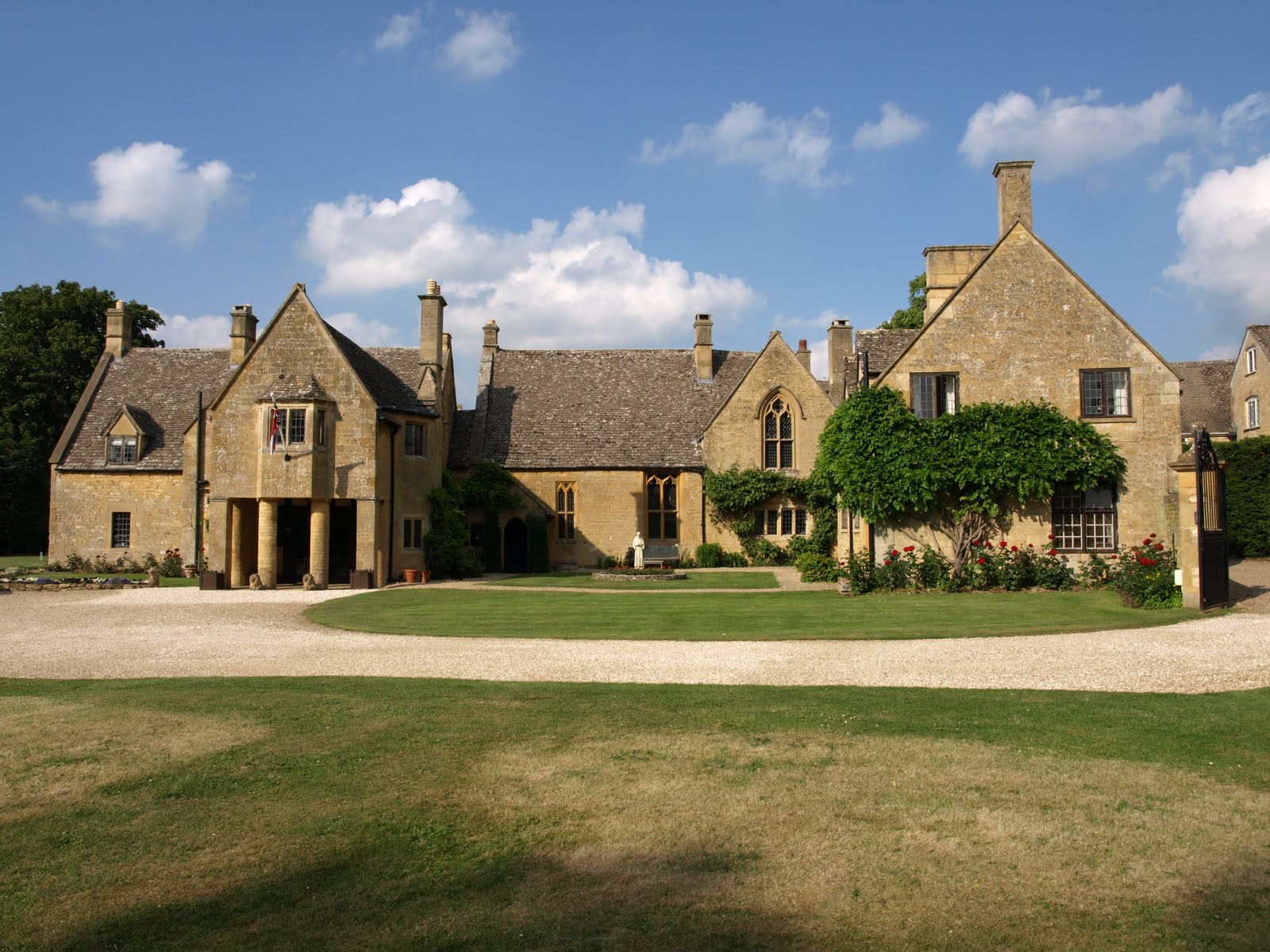 Geoff & Rita's 2011 UK Tour Abbey Grange