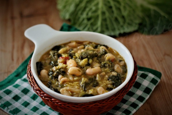 ZUPPA DI FAGIOLI CAVOLO VERZA, CAVOLO NERO E CIME DI RAPA