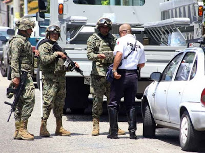 Por doble homicidio, dictan formal prisión a dos mandos policiacos de Acapulco