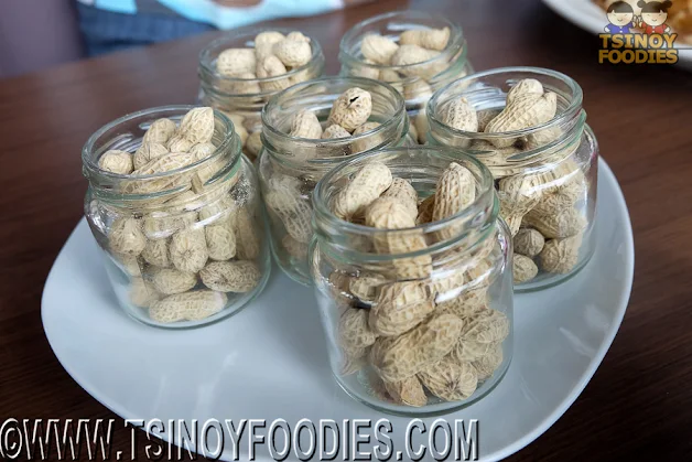 dried peanuts