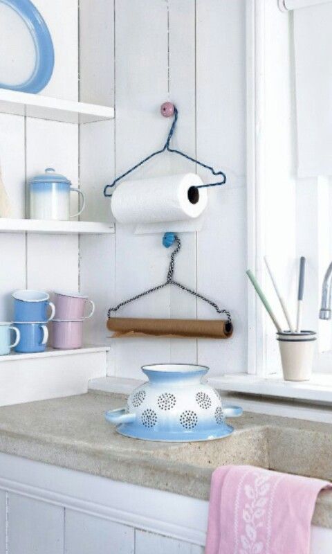 Porta rollos de servilletas con perchas