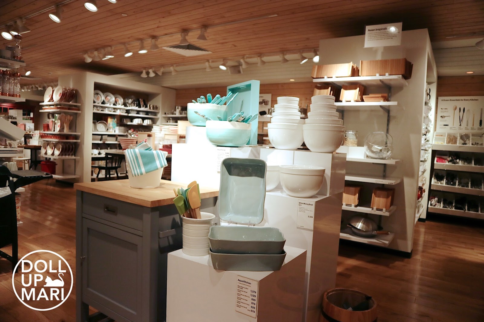 Crate and Barrel Bakeware Crate and Barrel Blue Bakeware and White Bowls