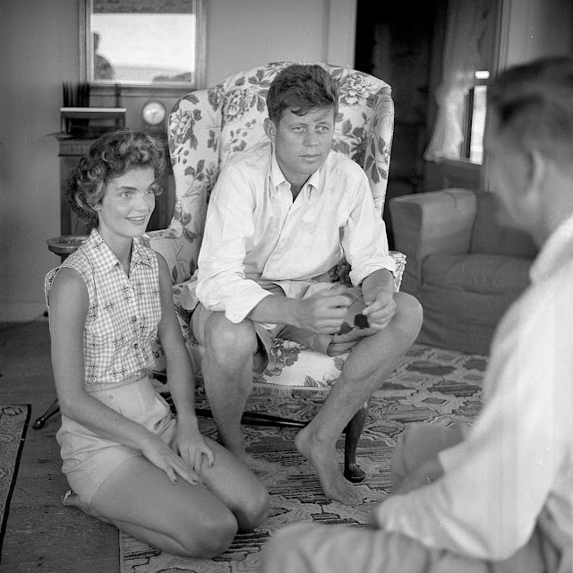 What Did  Jacqueline Kennedy and John F. Kennedy Look Like   Ago 