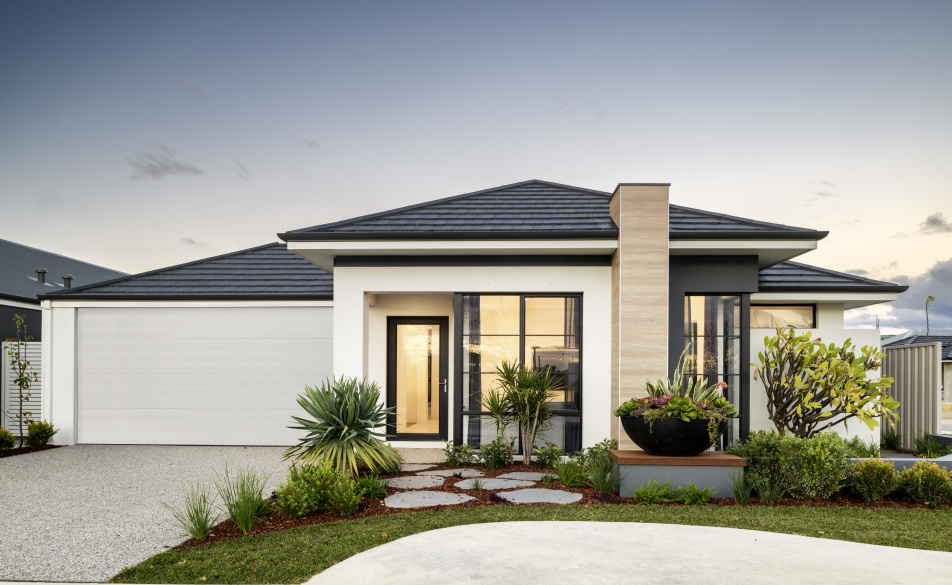 Due to increasing labor and material cost in building a house, everyone is embracing the idea of downsizing homes into a more affordable one without compromising the safety and comfort. Nowadays, many people aspire to have a low maintenance home than owning a larger house for a practical reason — easy to maintain and cheaper to build.  In Australia, the most common houses right now is a three to four bedroom house with two bathrooms and a double garage. Ideally, the single-story houses are the best design nowadays and are perfect for all. It is a good choice for a couple who is starting a family or for adults living with kids and even for those who are living with seniors or people with mobility issues.  Having enough space for families love to live in is the most common features of an Australian house. This is the reason why open space layout is a top choice. Scroll down the following houses with Australian touch and decide if this is possible to build in your area! But we believe these houses are perfect whether for the urban or rural area and are better to build in a place with a beautiful landscape!
