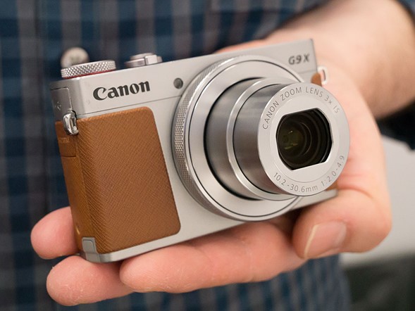 Canon PowerShot G9 X Mark II, вид спереди