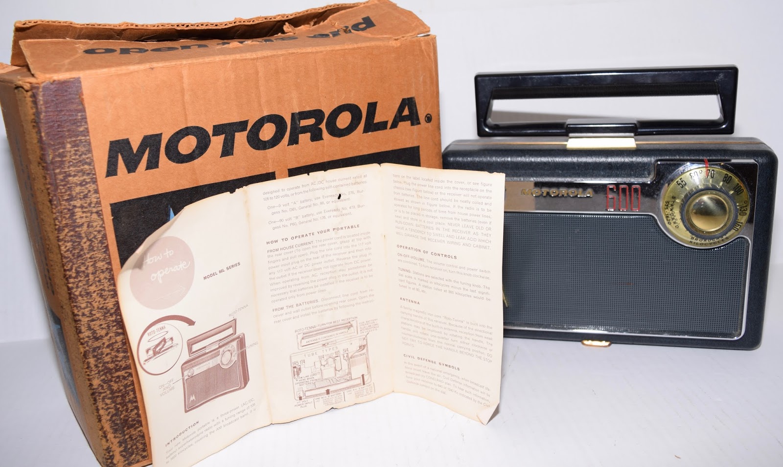 *American*Radio*Design* Century, Retro Styled Vintage Tube