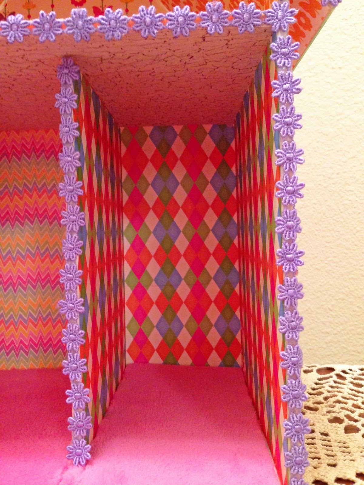 Dollhouse Decorating A Quick, Easy, Fun, Cheap Foamboard Dollhouse!