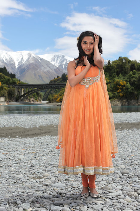 sarah jane dias spicy hq actress pics