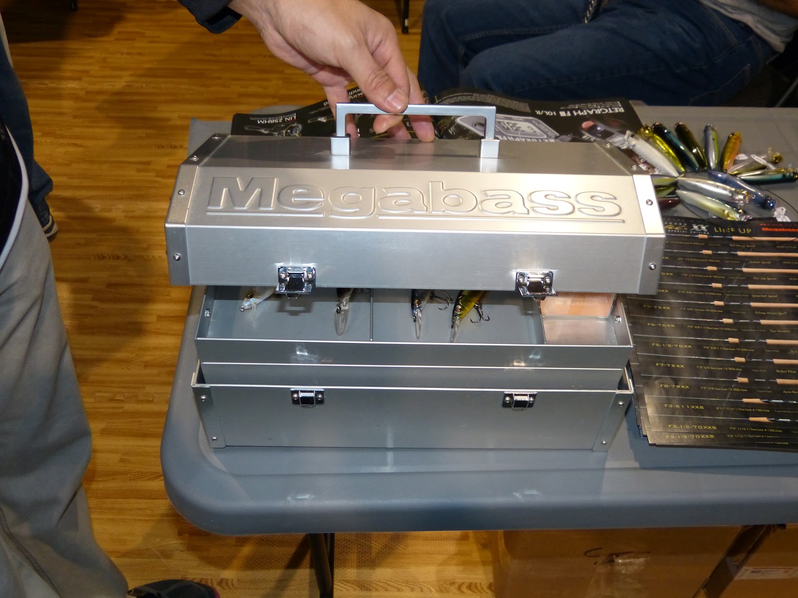 IBASSIN: Coolest Tackle Box Ever!