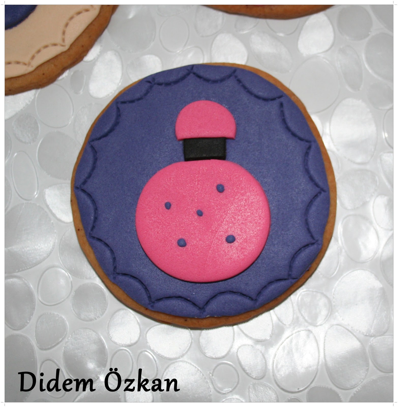 Didem�in Kurabiye Kokulu Mutfağı Berrak Hanım�ın Doğum Günü Kurabiyeleri