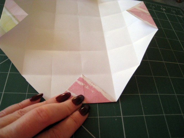 RosMadeMe: Christmas Tutorial no 7 - Folding Frenzy to Make The Origami Box