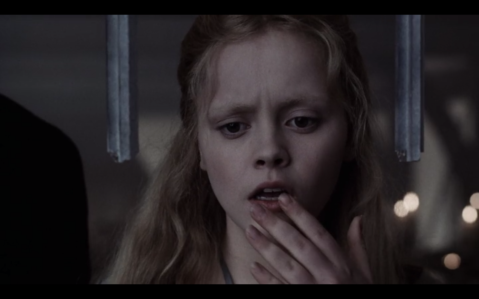 кристи лощина читать. сонная лощина 2002. кристина риччи в фильме сонная лощина. кристи лощина читать. кристи лощина читать.