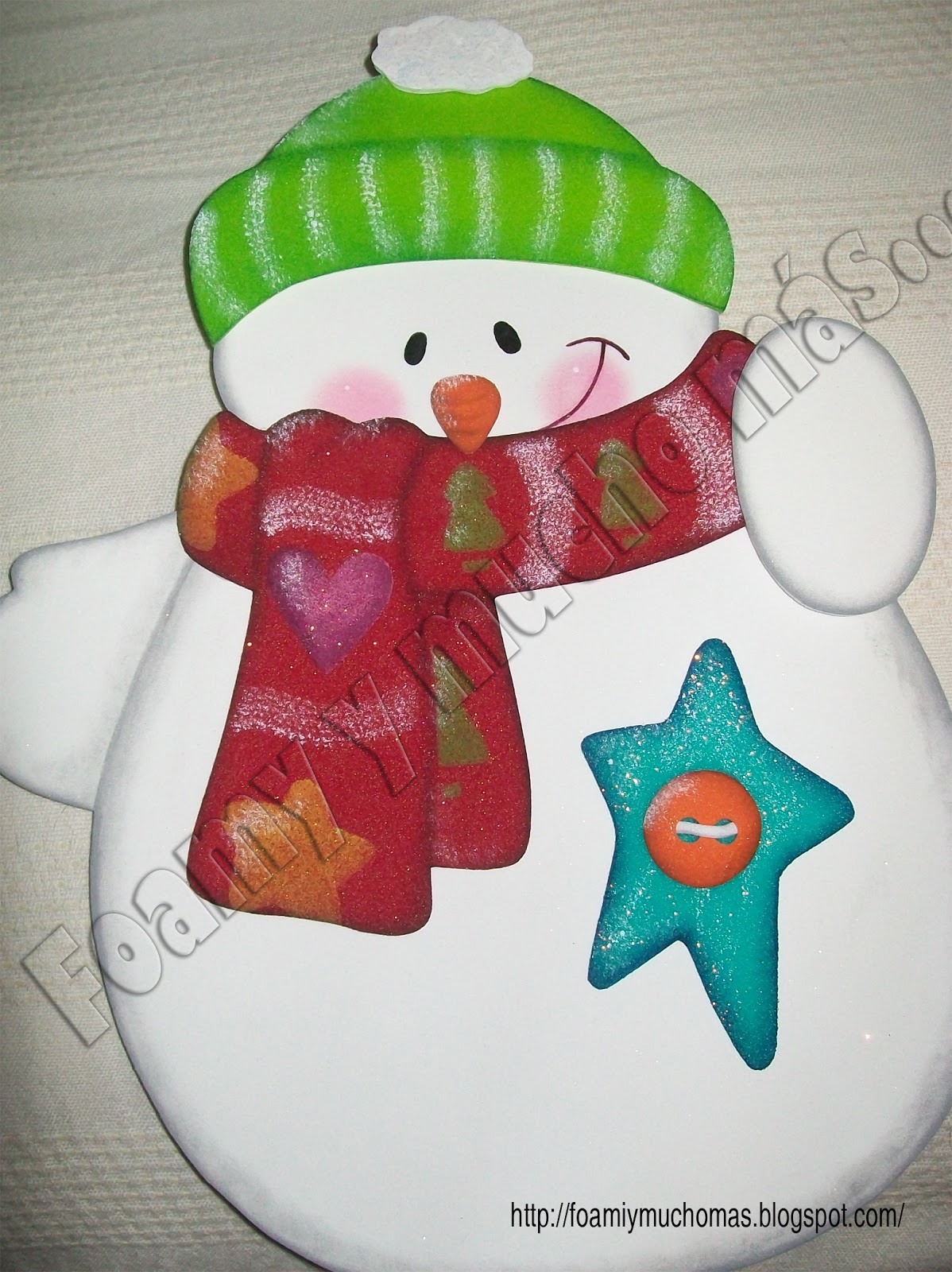 muñeco de nieve hecho con foami