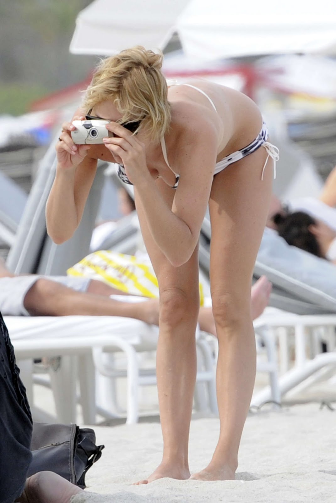 Chloe Sevigny Shows Off Bikini Body at Miami Beach