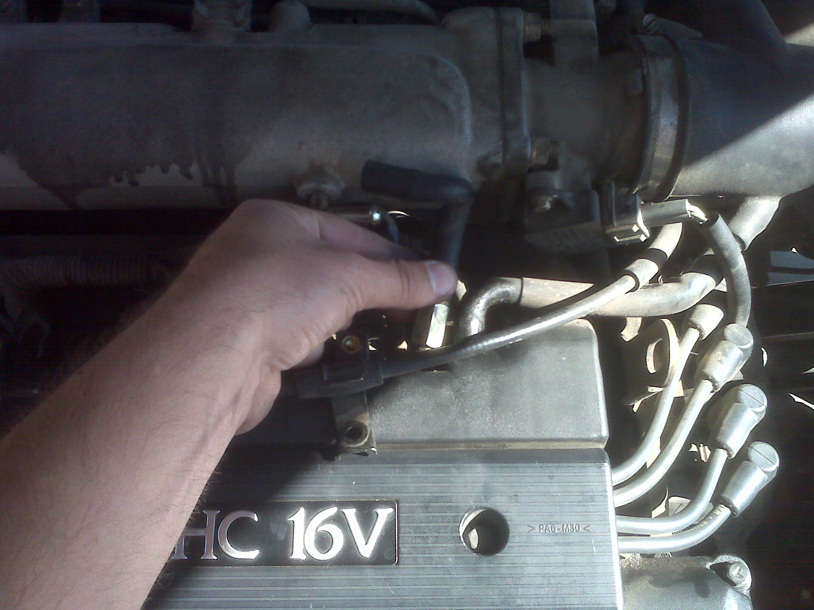 Omid's DIY web log 1999 Hyundai Elantra PCV Valve Replacement