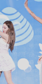 트와이스 나연 시스루 착시 의상 ㄷㄷ