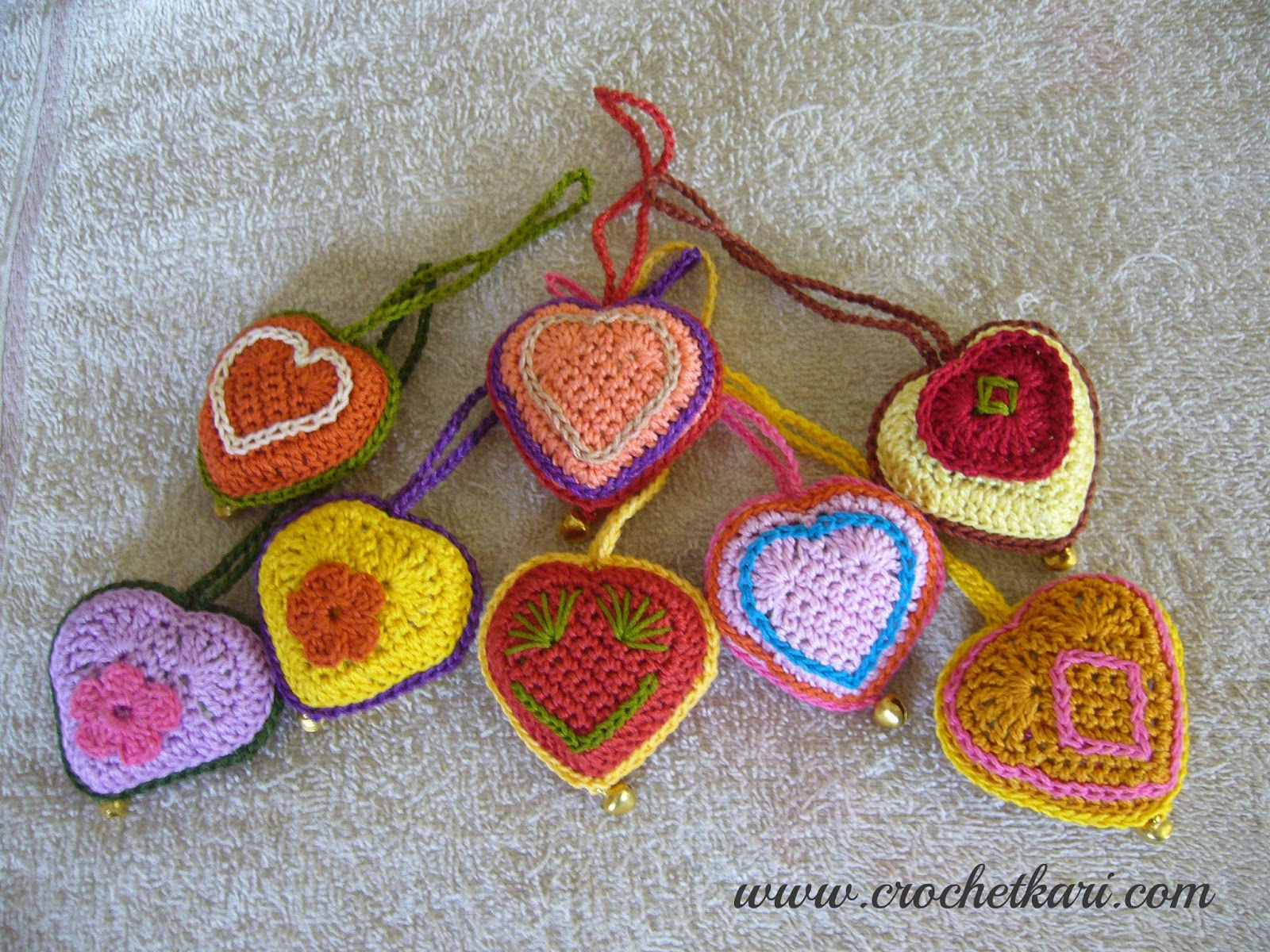 Crochet puffy hearts free pattern