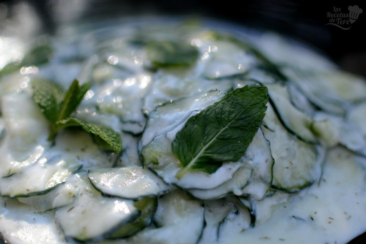 Ensalada-de-pepinos-yogur-04