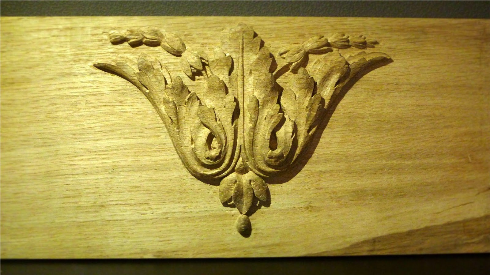 F.Bourgine Ebeniste Sculpture ornementale